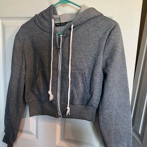 Cropped hoodie